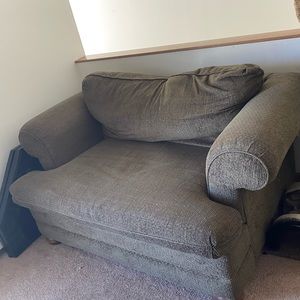 Love seat